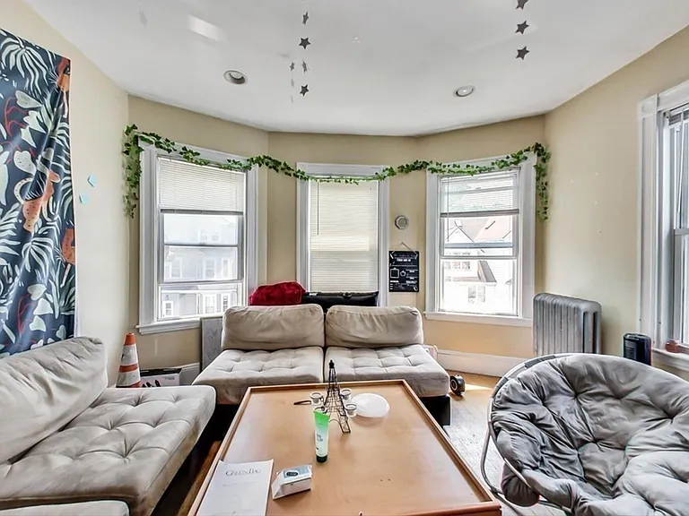 8 Sunset St #1E — Photo 15