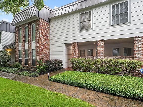2nd image of 8920 Chatsworth Drive