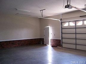 5th image of 3013 Weatherfield Dr