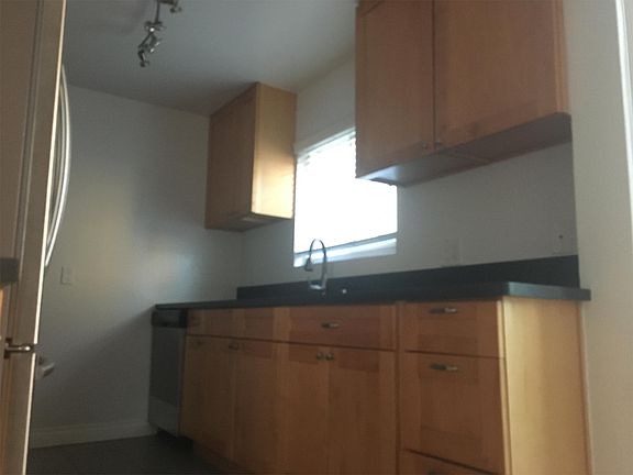 3rd image of 1418 14th St APT 4
