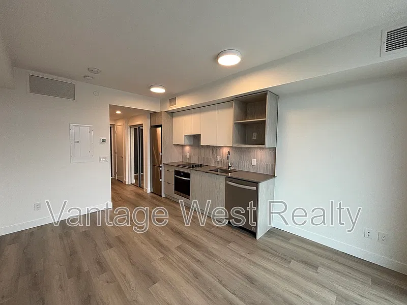Studio, 1.0 bath, 312 sqft, $1,495 — Photo 4