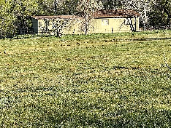 Horse corral -small garage 
