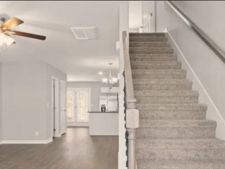 216 Woodland Valley Ln — Photo 2