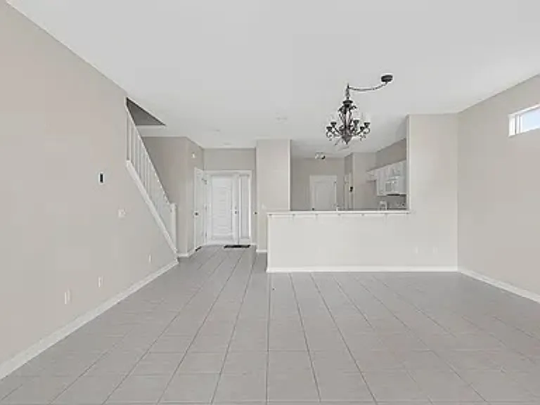 2612 Ravenwood Ct — Photo 13