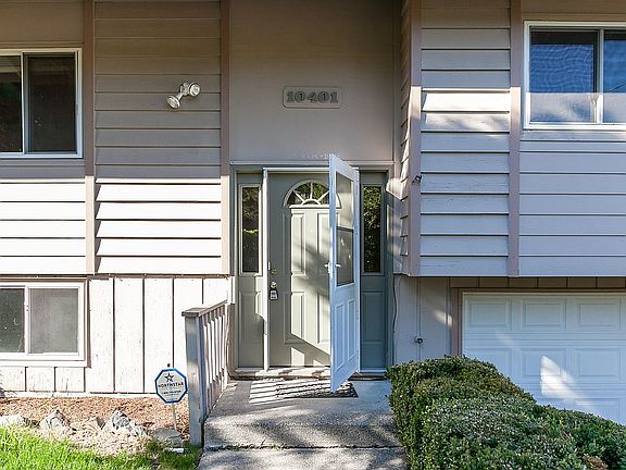 4th image of 10401 110th St SW