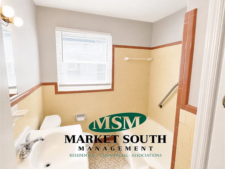 4 W 53rd St #1 — Photo 7