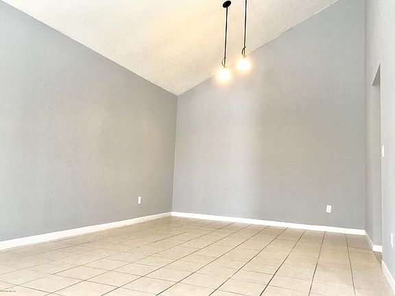 2nd image of 8225 San Jose Manor Ct #6