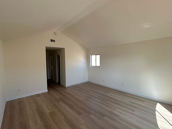 5th image of 16001 S Vermont Ave Unit 60
