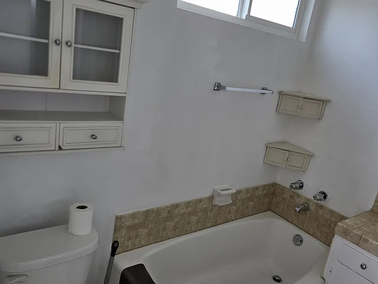 7000 S La Cienega Blvd #28 — Photo 29