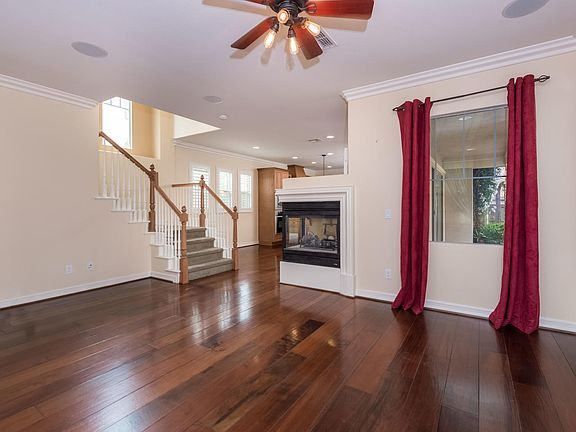 5th image of 8323 Parkside Cres