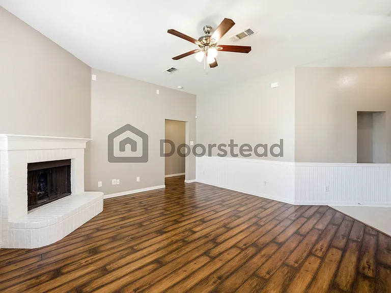 4909 Mountain Ridge Ln — Photo 10