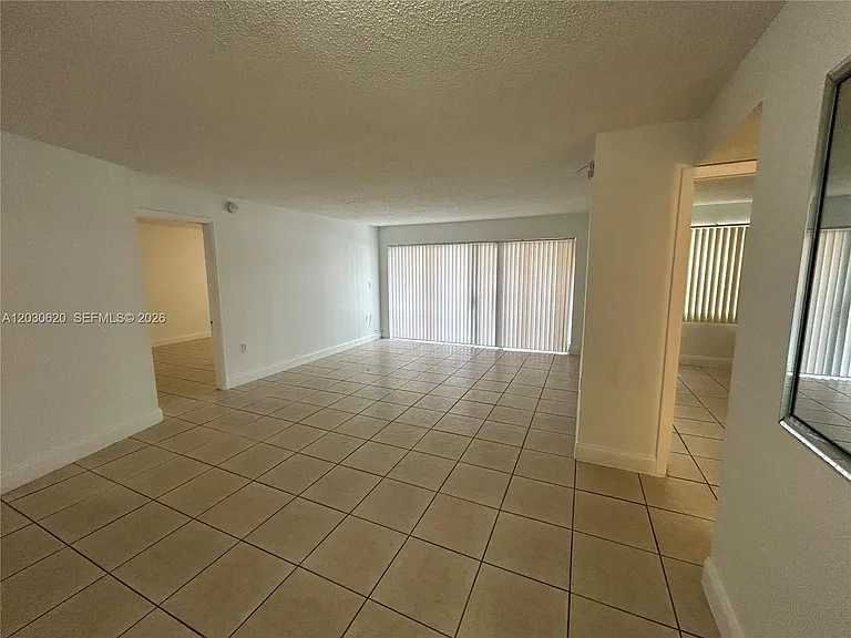 4205 N University Dr #112 — Photo 4