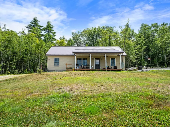 40 Longview Drive, Oxford, ME 04270