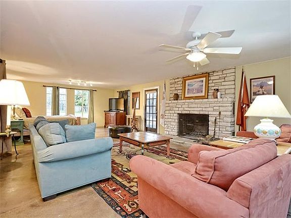 4th image of 220 Mill Race Ln