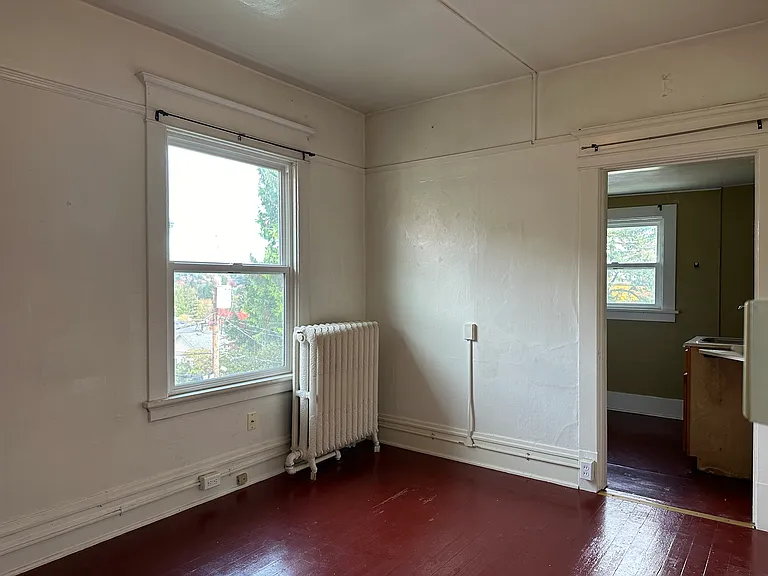 5204 18th Ave NE #F — Photo 4