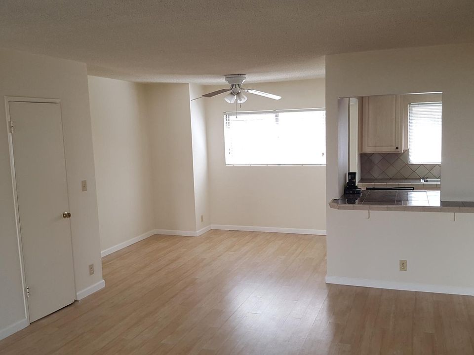 1st image of 11679 Montana Ave APT 2