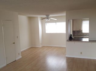 11679 Montana Ave APT 2, Los Angeles, CA 90049