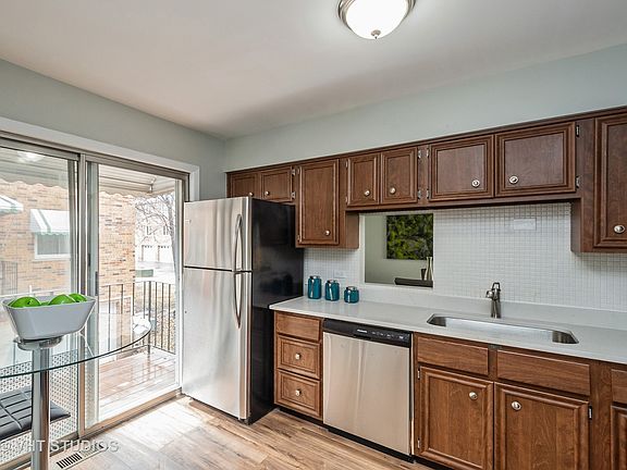 5th image of 9636 S Karlov Ave