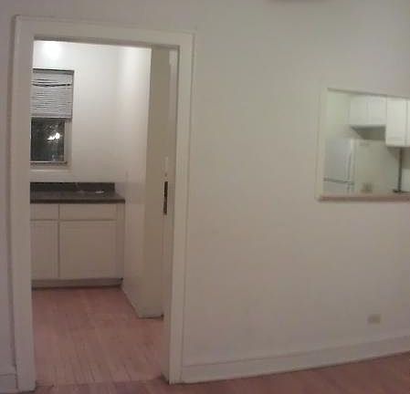 3rd image of 2635 W Granville Ave