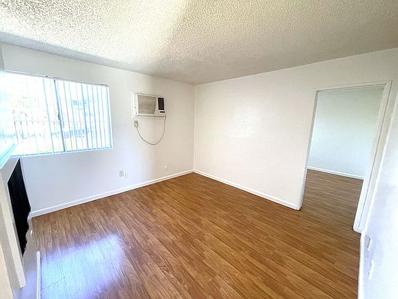2nd image of 11620 Sylvan St #3