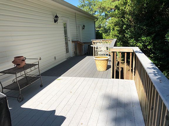 24ft deck across the back 