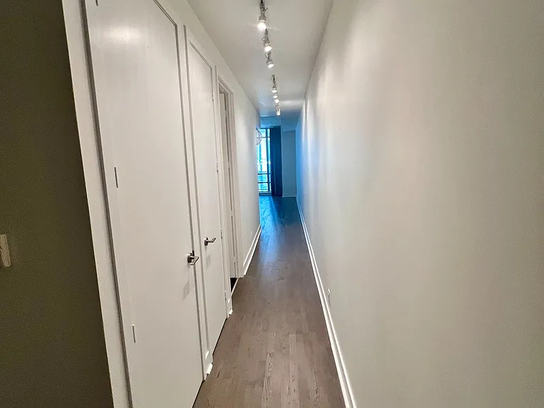 399 Adelaide St W #318 — Photo 2