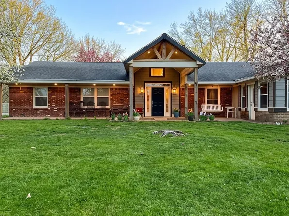 4090 Westover Dr, Indianapolis, IN 46268