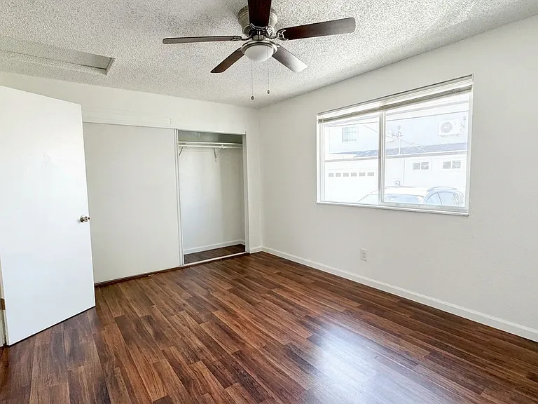 450 Laurel St — Photo 7