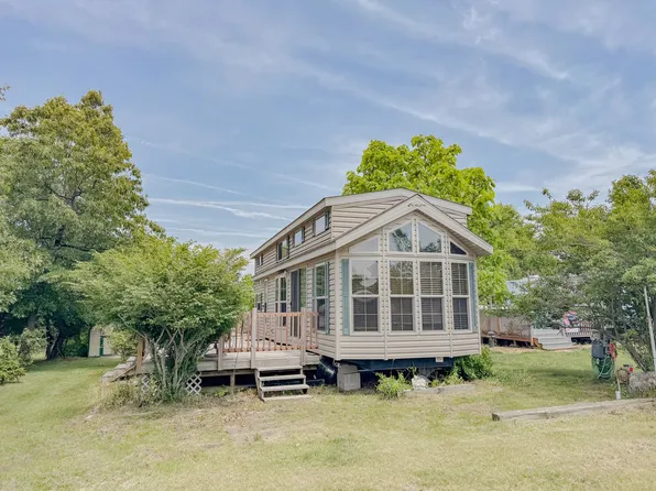 22/10 Woodhaven Dr E, Sublette, IL 61367