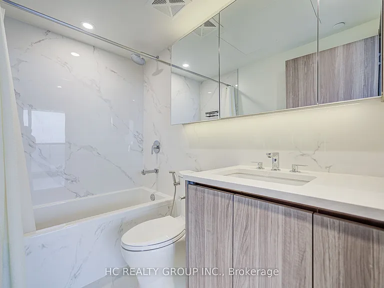 25 McMahon Dr #1703 — Photo 12