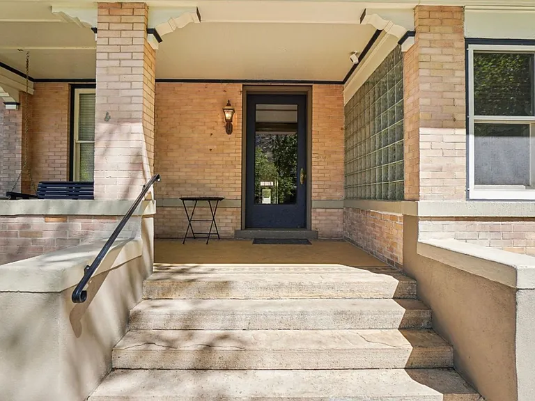 1176 N Gaylord St #101 — Photo 8