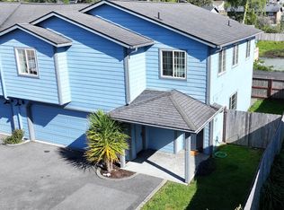 714 Pioneer Rd #B4, Brookings, OR 97415