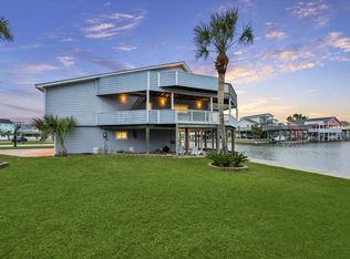 4105 Nueces Dr, Galveston, TX 77554