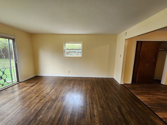 2nd image of 1145 Kees Rd #3