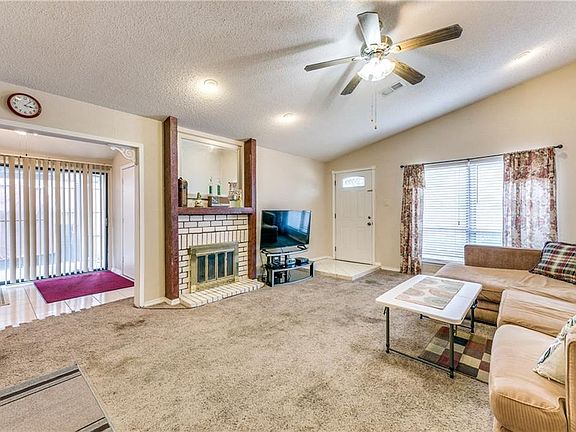 5th image of 725 Sceptre Cir