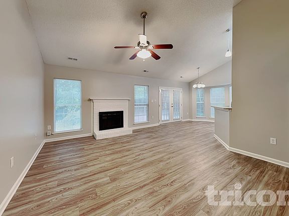 2nd image of 5207 Hedgecrest Pl