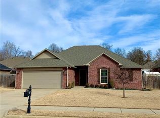 6186 Cord Ave, Springdale, AR 72762