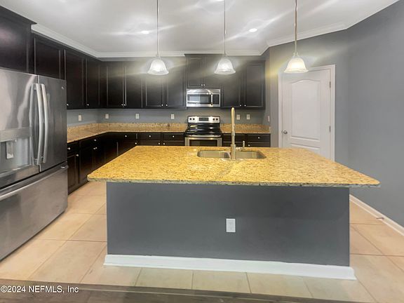 2nd image of 16051 BAINEBRIDGE Drive