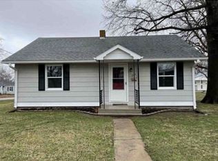 206 N Park St, Keytesville, MO 65261