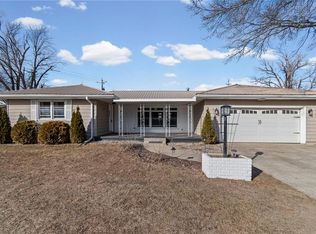 409 W Main St, Maysville, MO 64469