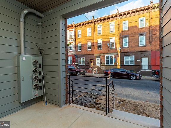 2nd image of 1604 N 6th St #1