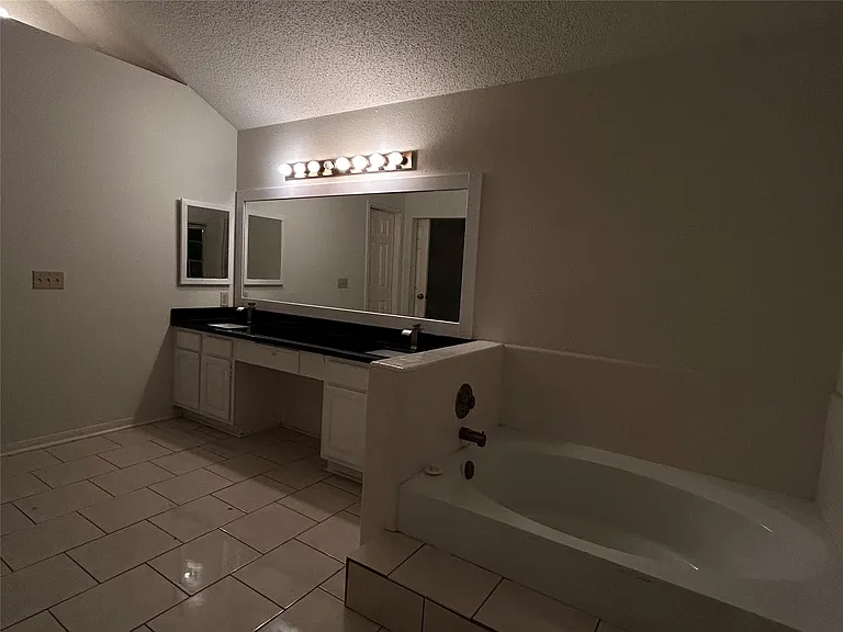 3106 Rimrock Dr — Photo 12