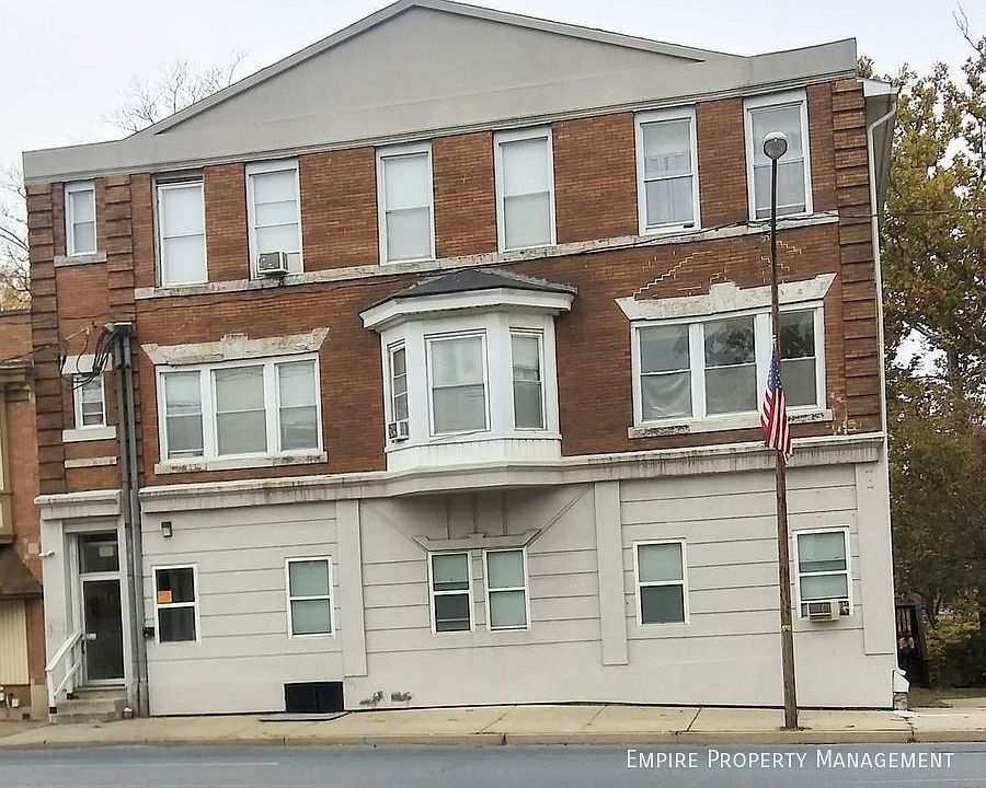 1st image of 1059 Main St APT 3B