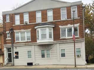 1059 Main St APT 3B, Northampton, PA 18067