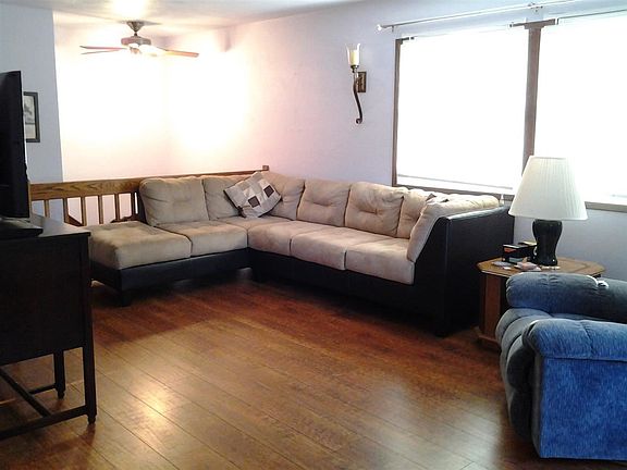 2nd image of 731 S 10th Ave