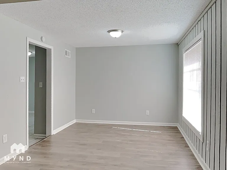 6919 Glenwick Dr — Photo 12