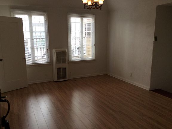 3rd image of 315 N Orange Grove Ave APT 2