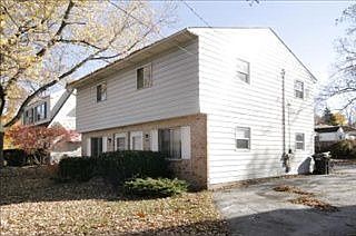 5th image of 426 N Riverview Dr
