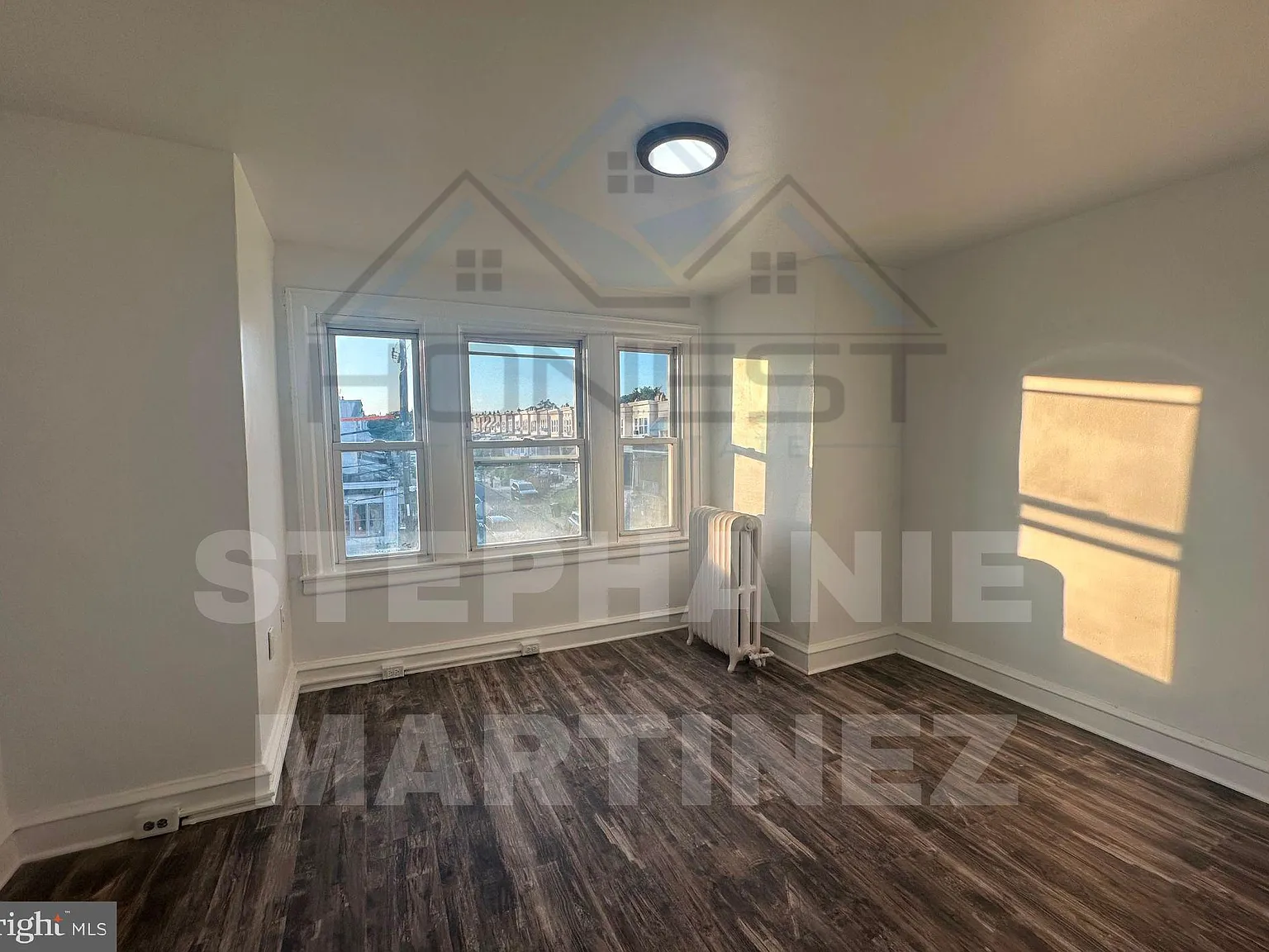 3 bed, 1.0 bath, 1128 sqft, $1,600 — Photo 4