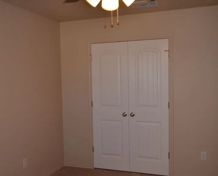 1713 Clovis Dr — Photo 10